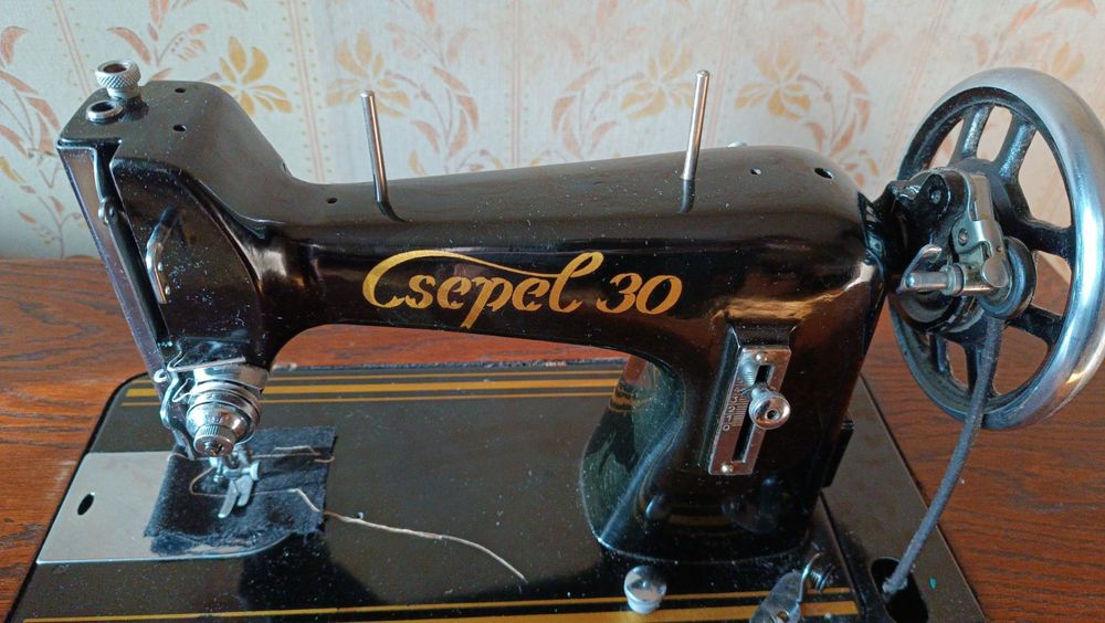 Швейная машинка Csepel 30