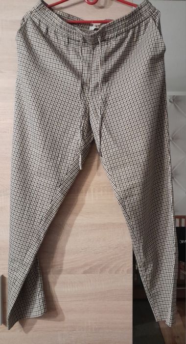 Spodnie L, stan idealny