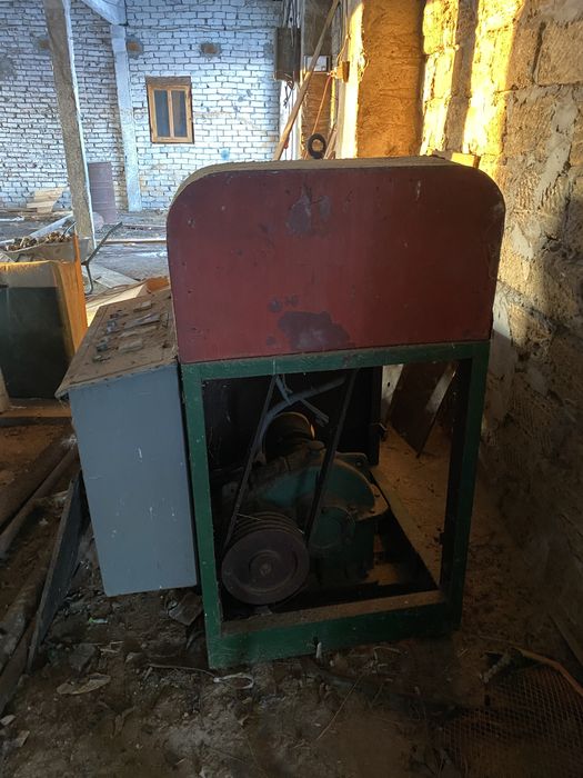 Прес для пінікею