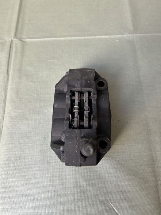 Zacisk hamulcowy hamulec przód przedni YAMAHA YZF125R 14-18r MT125