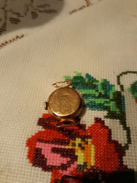 Zegarek damski złoty SLAVA