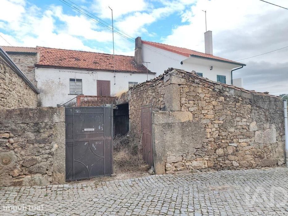 Casa de aldeia T2 em Aldeia Velha de 135,00 m2