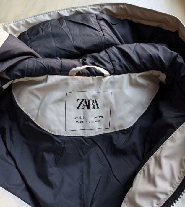 Демісезонна куртка Zara 120 6-7 років дощовик вітровка з капюшоном