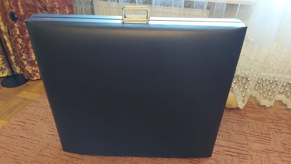 Кушетка косметологічна, масажна