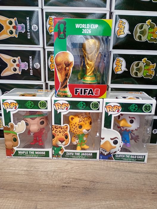 Mascotes e taça do mundial