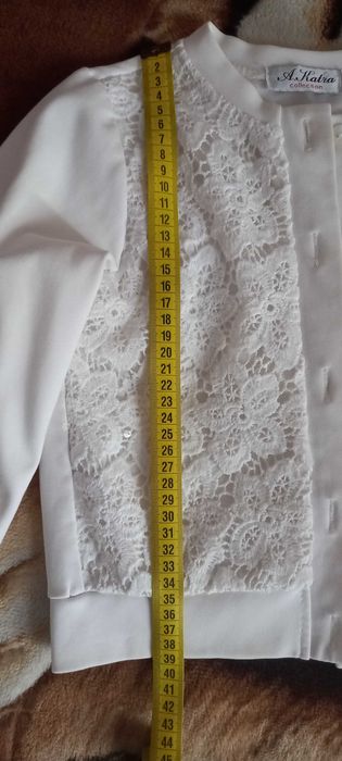 Кофта біла на 5-6 років