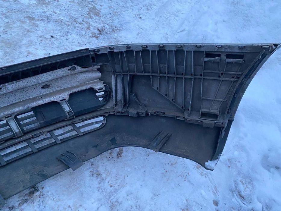 Бампер передній  ауді а6 с4 audi a6 c4 ауди