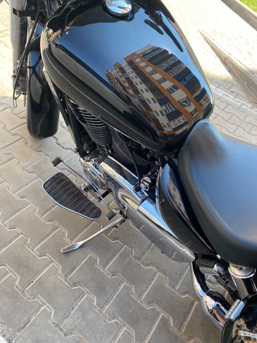 Продам мотоцикл Хонда Шадов 1100