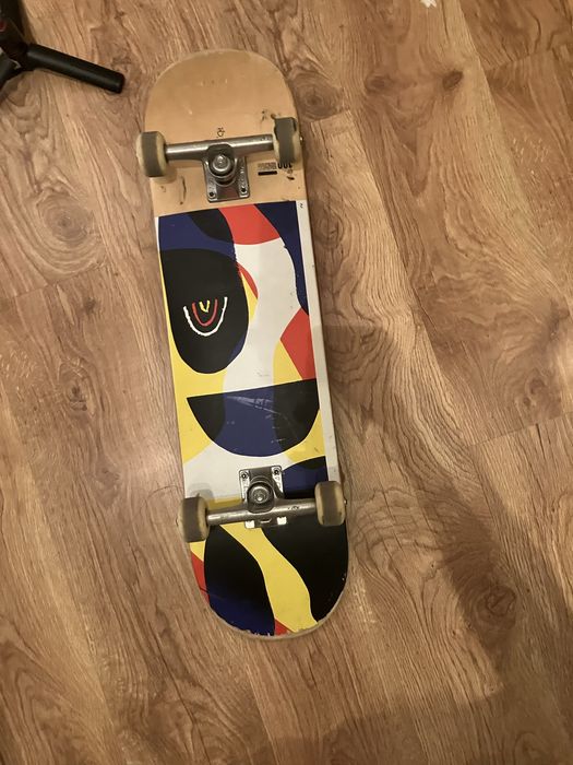 Skate da Decathlon semi-usado