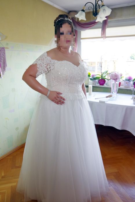 Suknia ślubna Plus Size