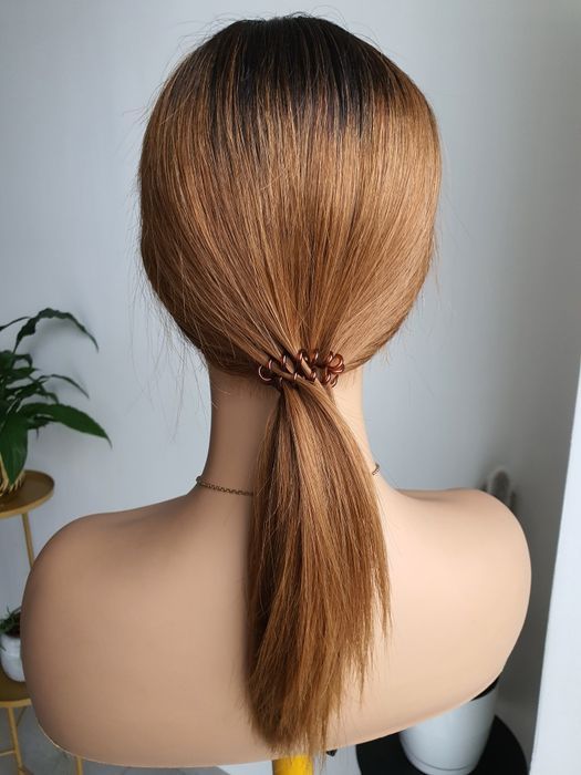 Nowa peruka naturalna 100% Megan koniak odrost