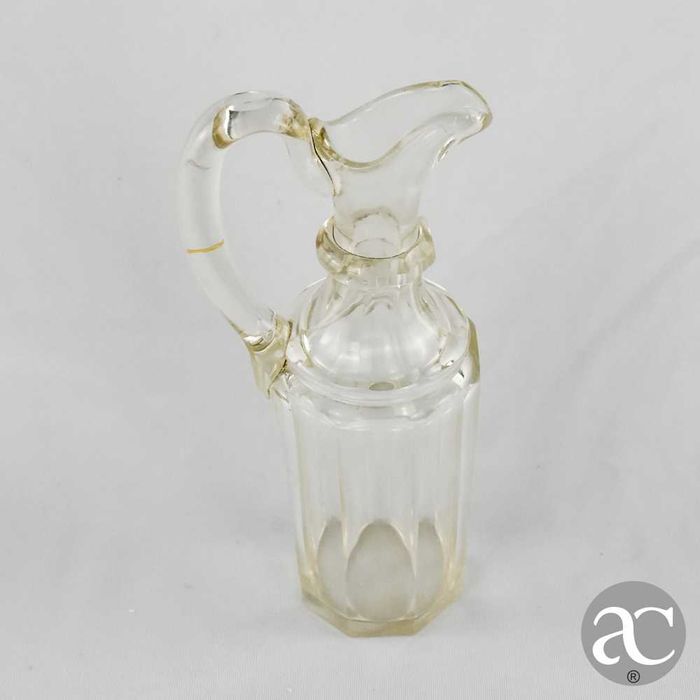 Galheta em cristal facetado, séc. XIX
