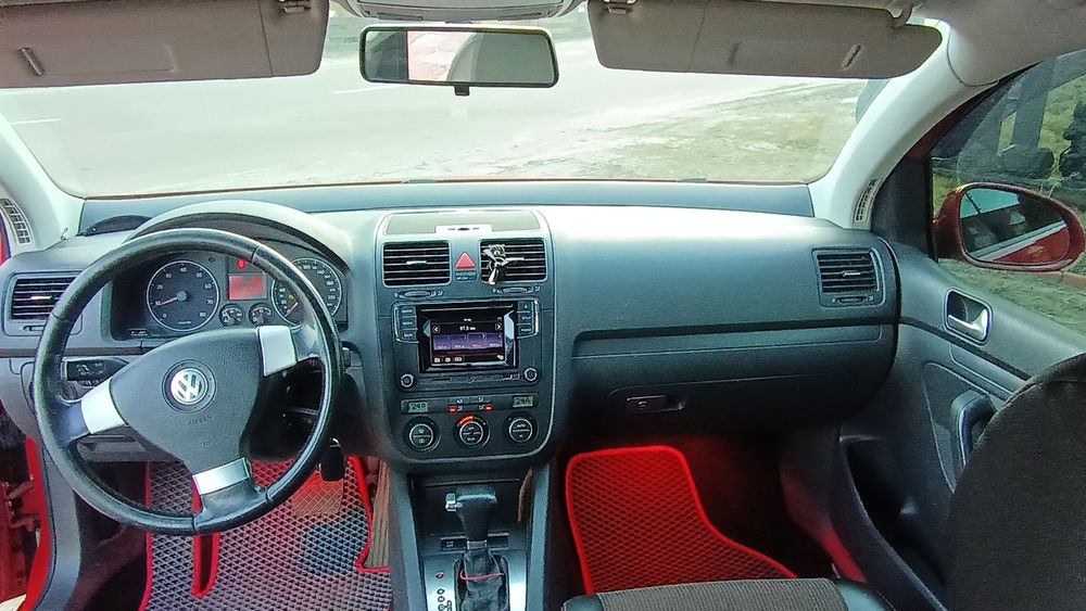 Volkswagen Golf 5 avtomat