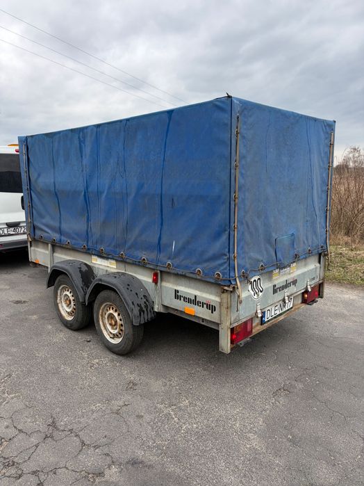 Przyczepka Brenderup Dwie Osie Hamulec DMC 2000