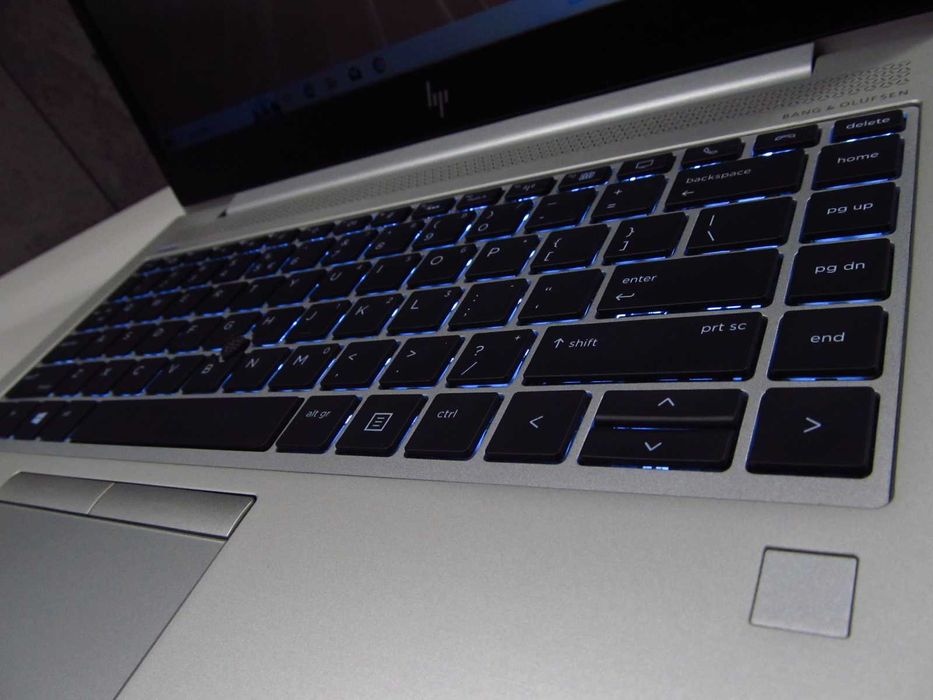 HP EliteBook 840 G6 /Mt45 Ryzen 3 Pro 8GB dysk SSD 128GB Vega 6 Laptop