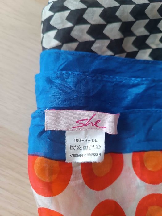 Jedwabna bardzo duża chusta apaszka She