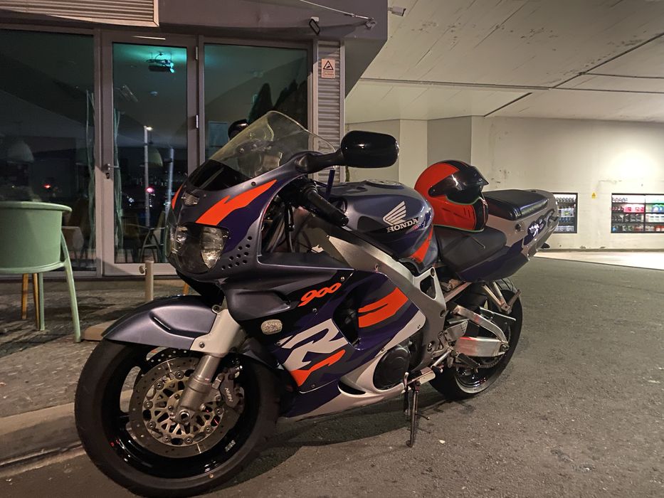 Honda Cbr 900rr, 1996
