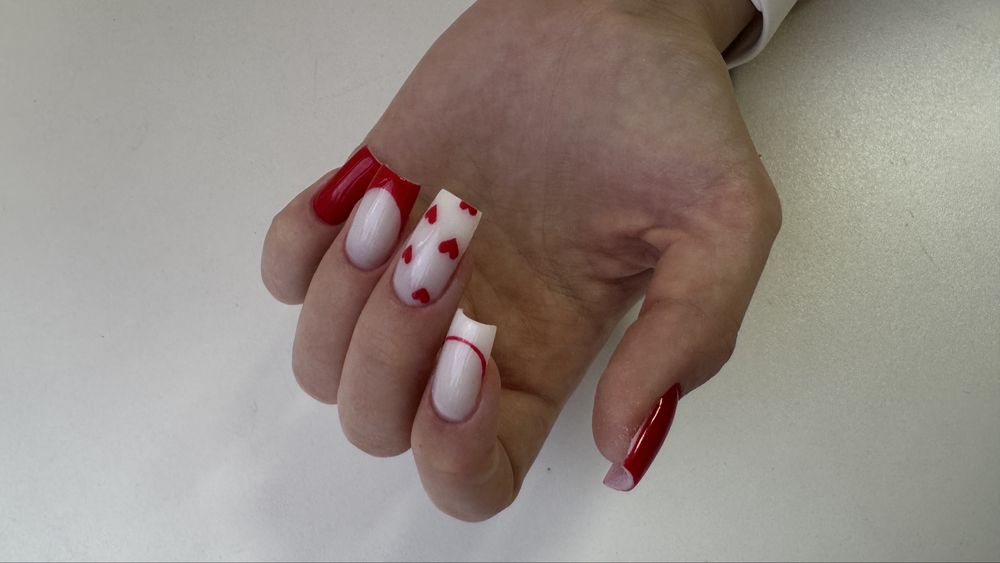 Наращивание ногтей.Маникюр. Педикюр.Наращивание ресниц