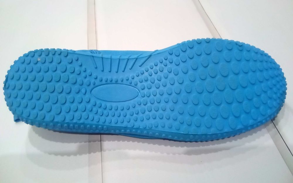 Аквашузи дитячі блакитні