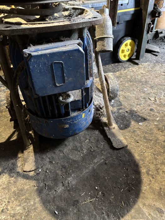 Sprzedam silnik 7,5 kw