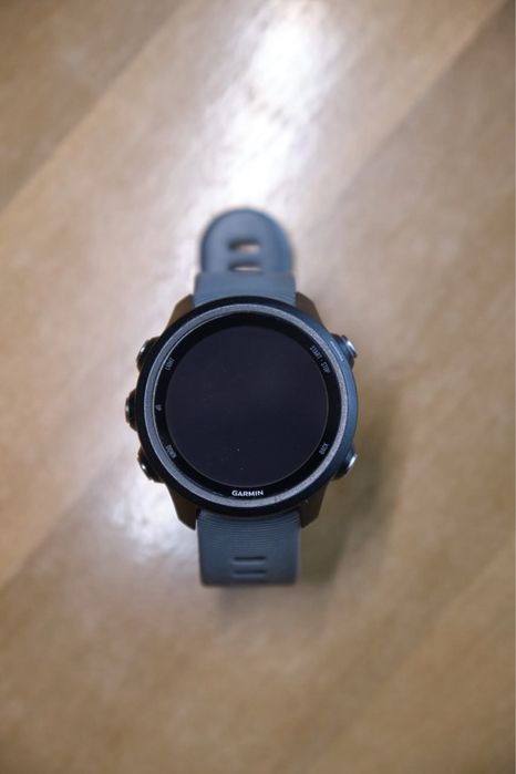 Garmin Forerunner 245  смарт-годинник