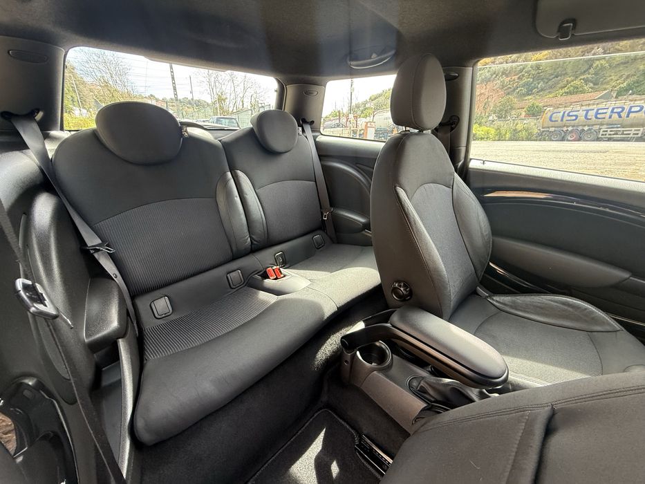 Mini Cooper 1.6 D 2011 English green bmw motor
