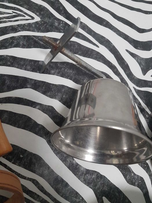 Açaime , pente e tigelas em inox