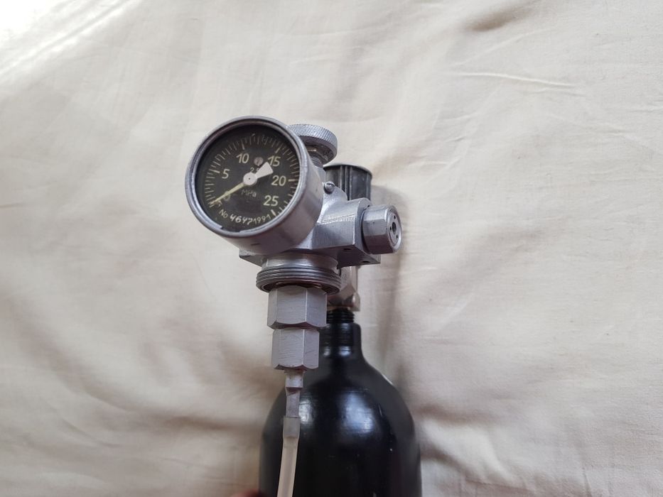 Продам CO2 баллон с редуктором для аквариума