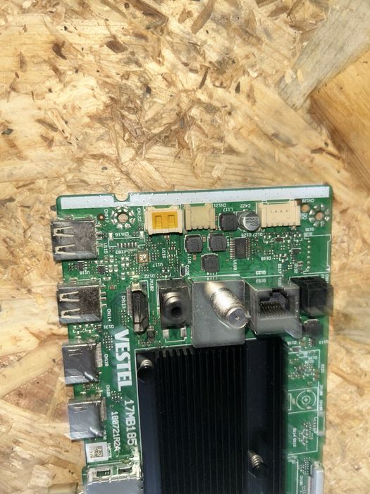 Placa principal Vestel 17MB185