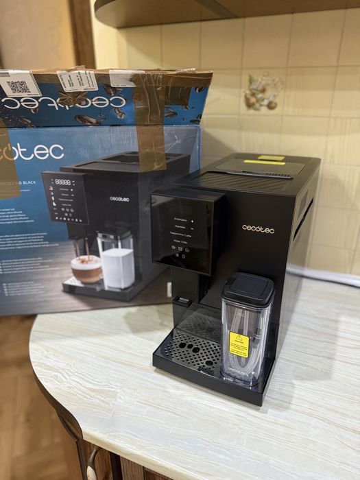 Кавомашина Cecotec  2024 рік