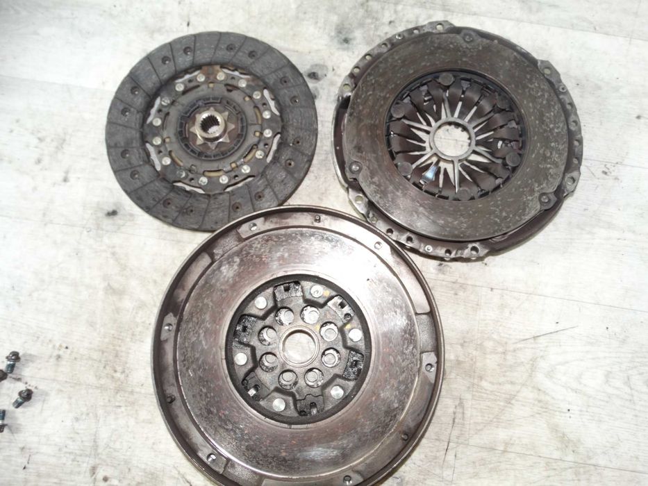Маховик+комплект зчеплення Opel Zafira B 1.7CDTI