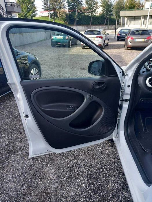 Smart Forfour EQ