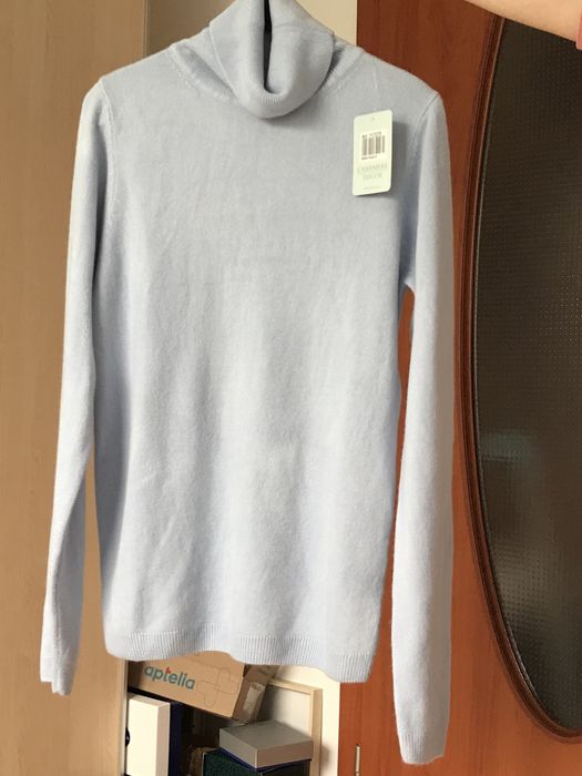 Nowy swetr z golfem Cashmere Touch roz.S