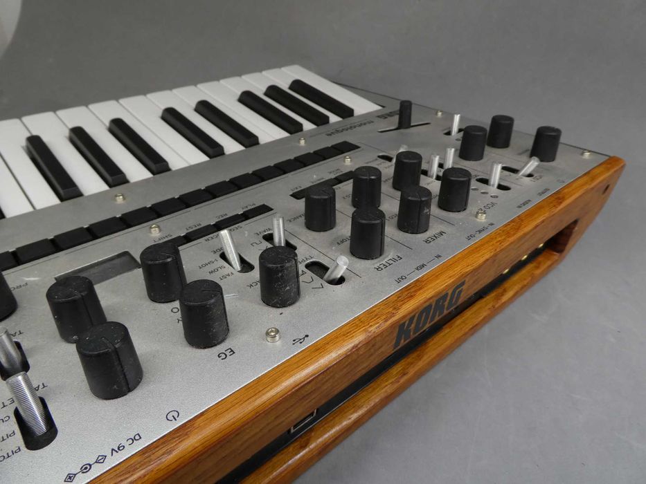 Korg Monologue - Metal / Wood