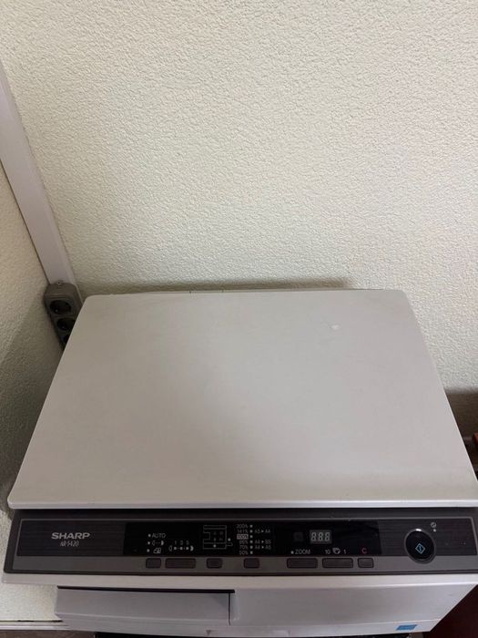 Копіювальний апарат SHARP - 5420.  В робочому стані.