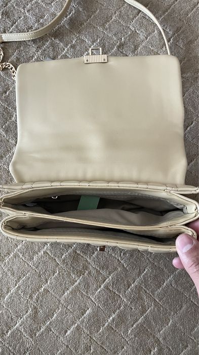 Mala nova com etiqueta