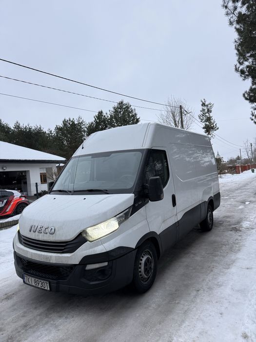 Wynajem busa Iveco Daily L3H2 Hak uciąg 3.5t Stalowa Wola i okolice