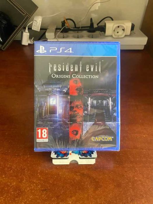 Resident Evil Origins Collection - PS4