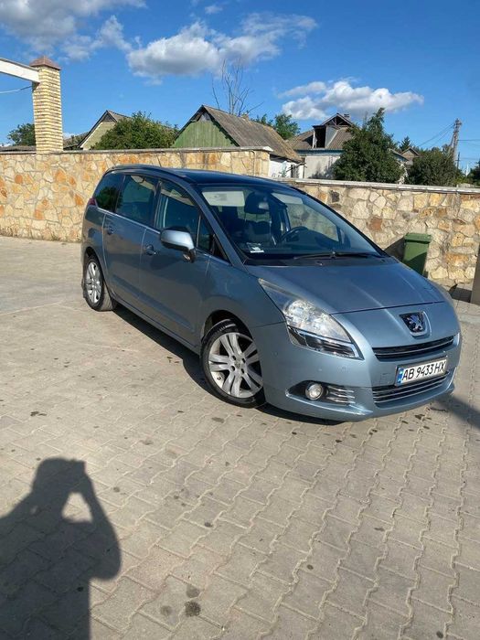 Продам Peugeot 5008 2012 в ідеальному стані