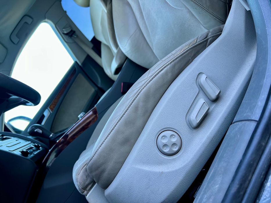 Audi A4 2.7 V6 Automat 2009 rok