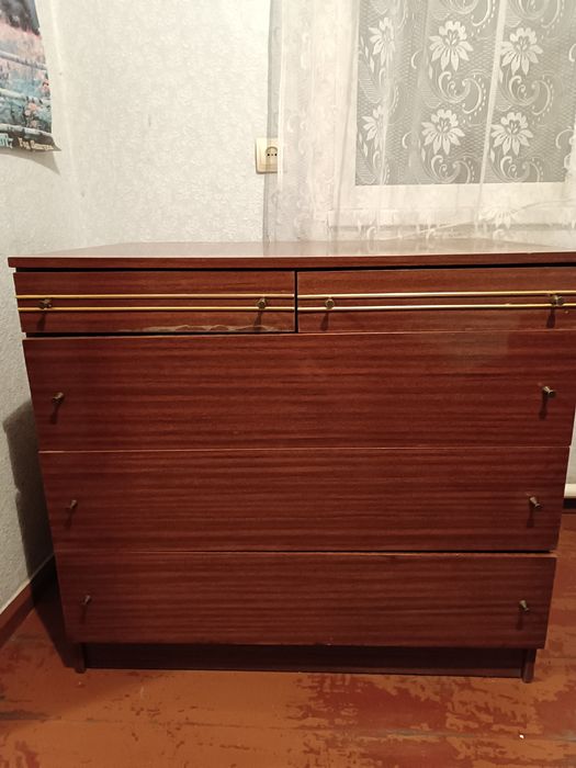 Продам два камода 700/900грн