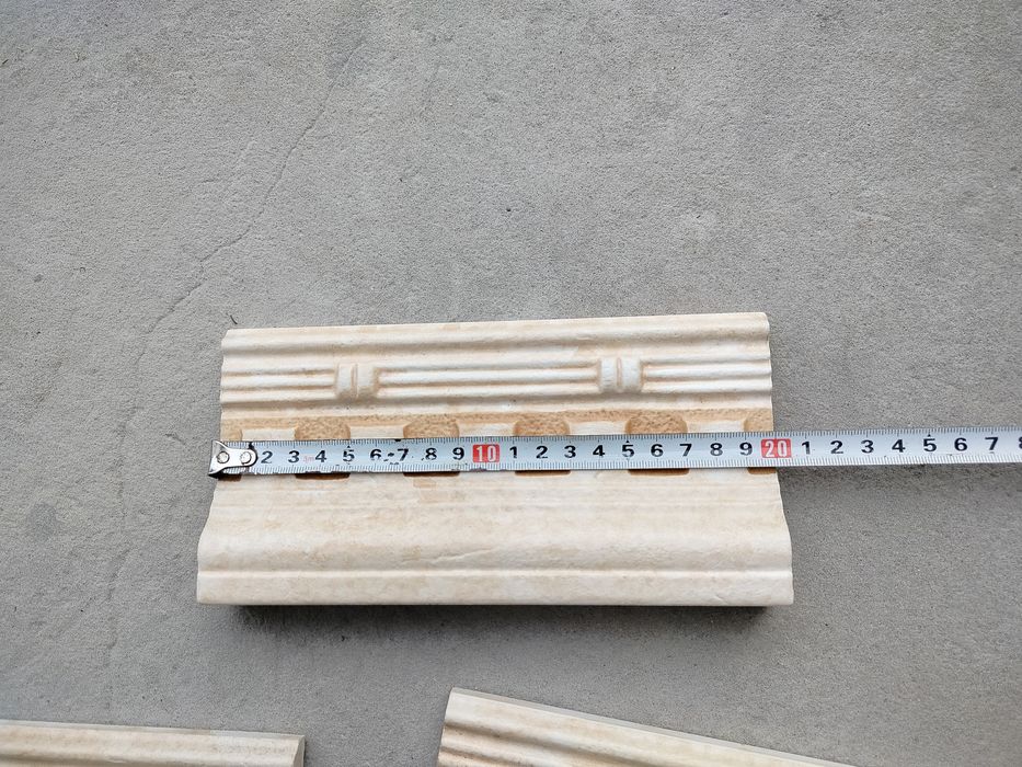 Płytki cokoliki przypodłogowe