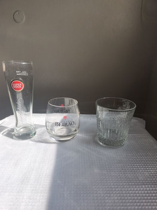 Varios Copos de Marca