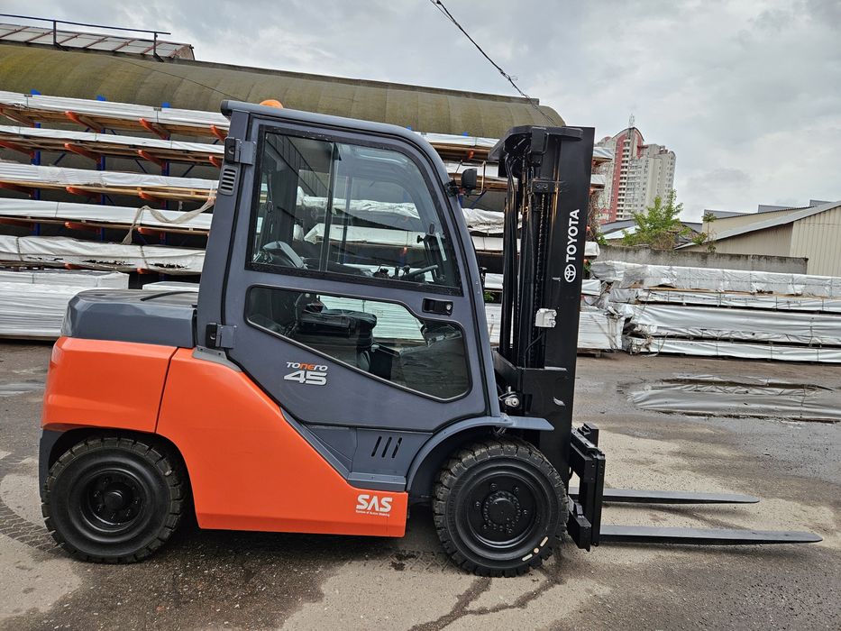 Навантажувач Toyota 4,5 т дизель 2019 р. Вилочный погрузчик Тойота