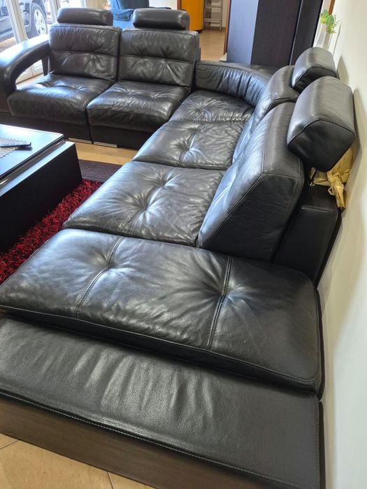 Sofa de couro preto