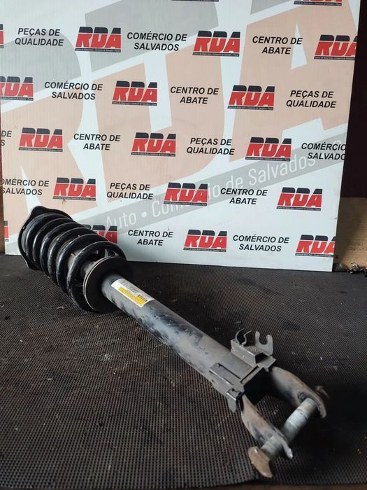 MERCEDESW205SUSPENÇÃO