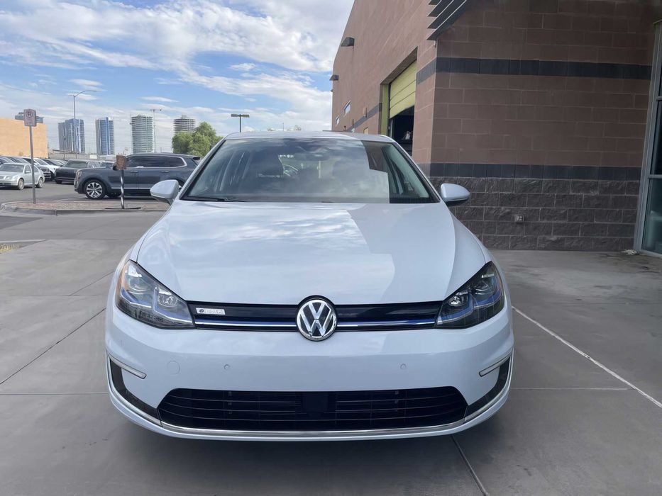 Volkswagen e-Golf SEL Premium      2019