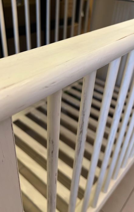 Berço/cama de grades em madeira maciça