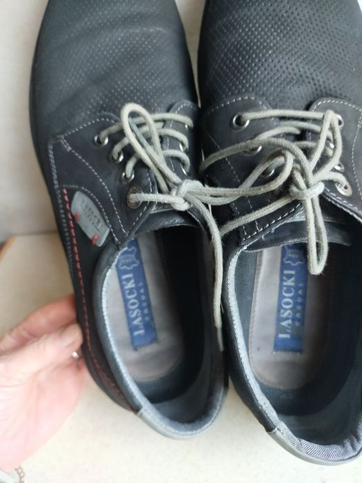 Buty półbuty Lasocki 44