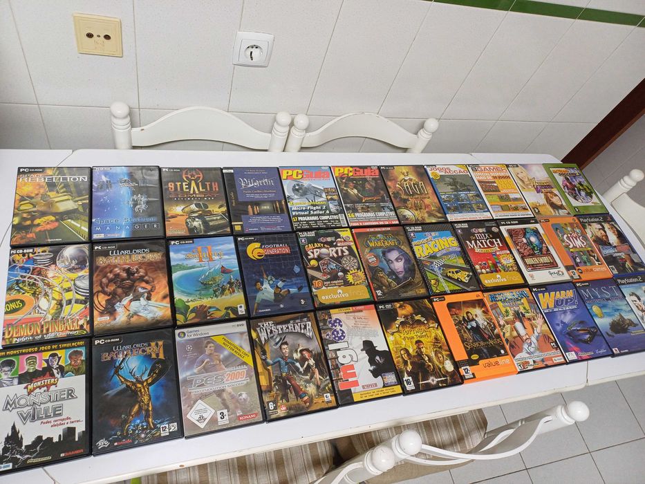 Jogos para PC e PlayStation 33 unidades